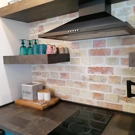 Kika Apartment *
